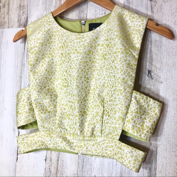 DO+BE Tops - Do + Be Green Cutout Crop Top small NWOT
